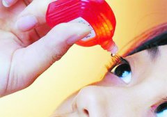 眼睛干痒 原来是螨虫在睫毛上“安家”