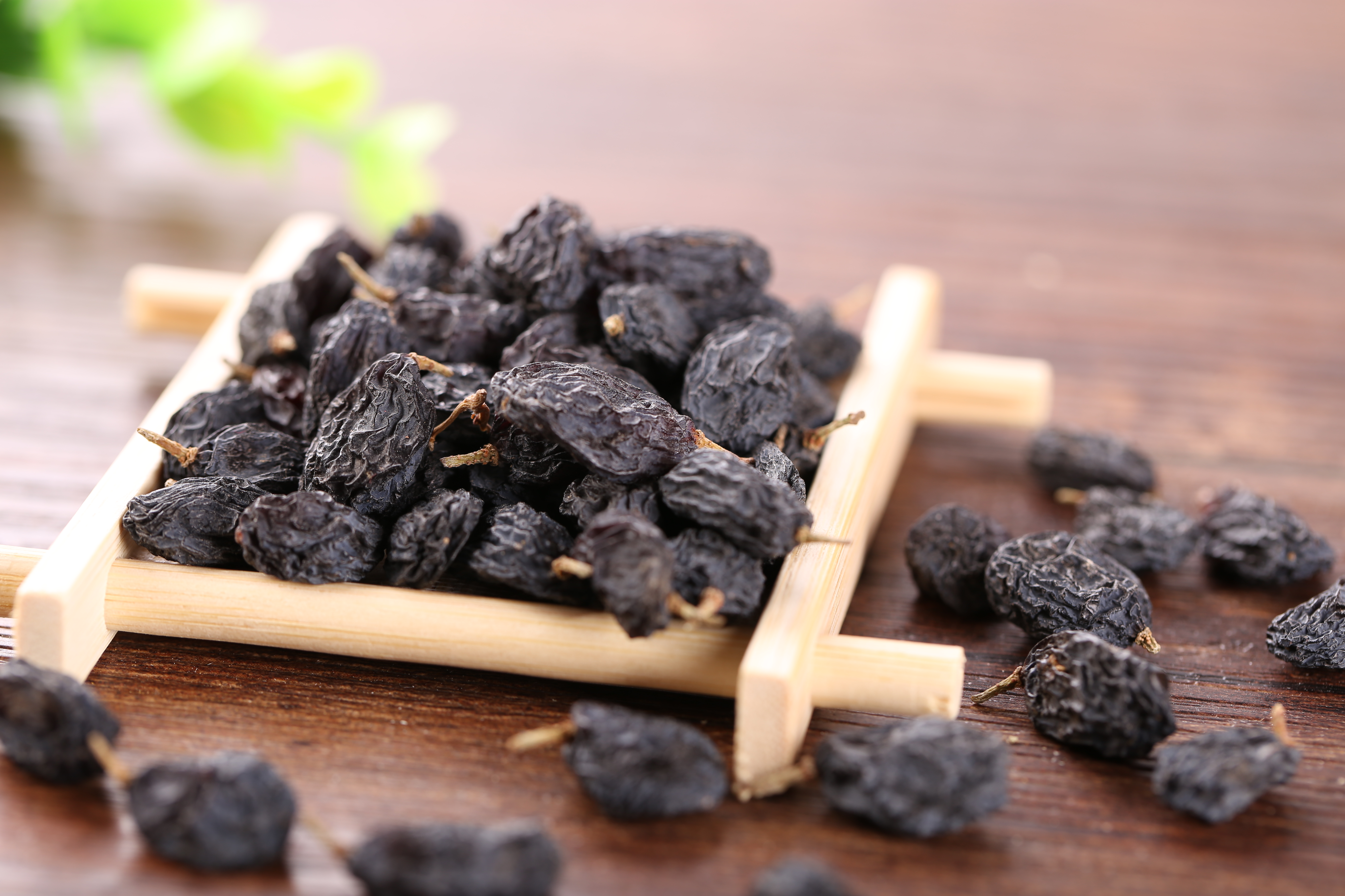 眼睛看不清,吃这些,让你提高视力告别