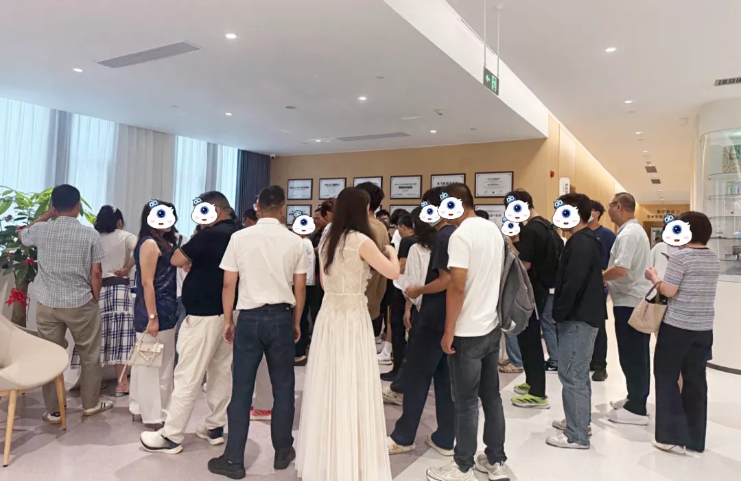 日均手术量破百！高考后“摘镜潮”背后，这家医院凭什么