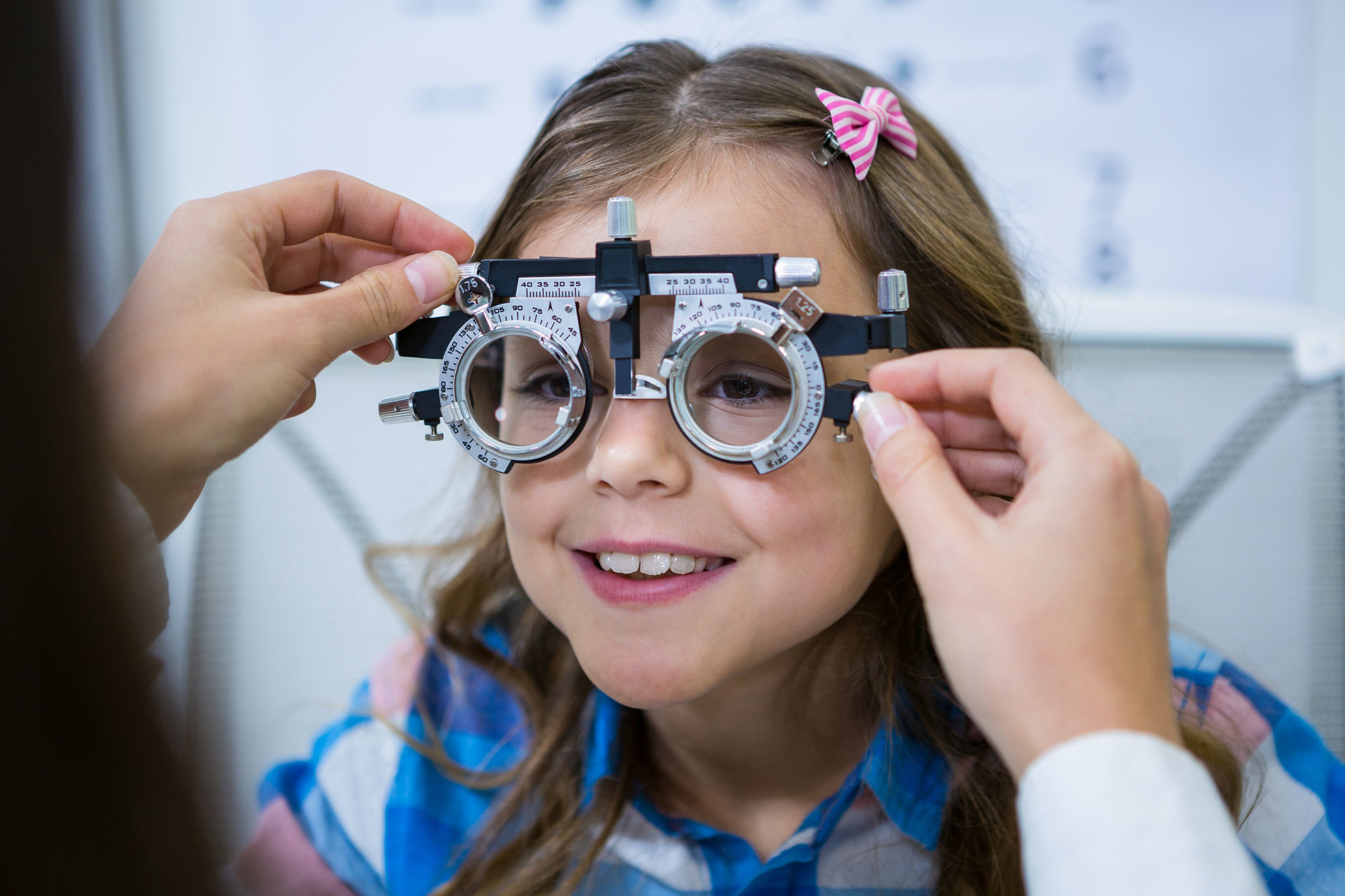 孩子眼睛受伤怎么紧急处理？