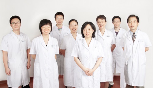 眼外伤及眼底病2科