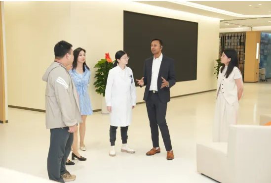 张广斌教授